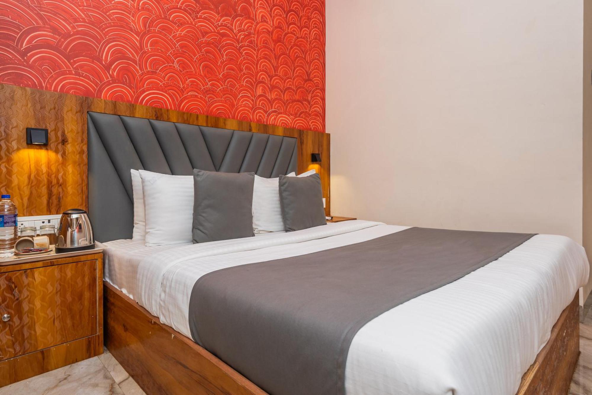 Hotel Priceless Suite Bombay Exhibition Centre Goregaon West Mumbai Exterior foto